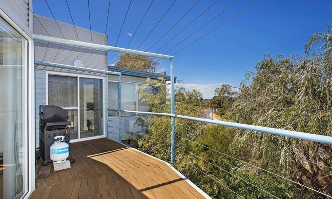 Binningup Casa | McCallum House - cómodo, 3 dormitorios, vistas al mar