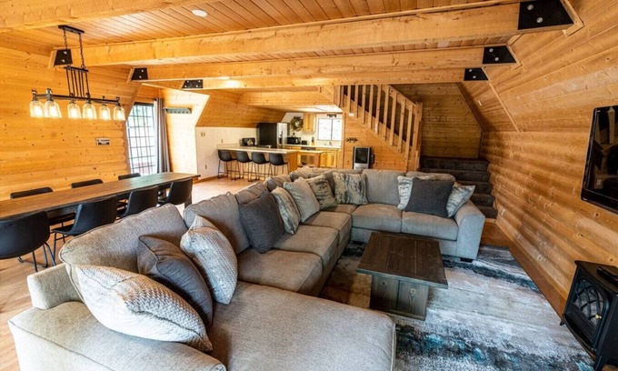 Duck Creek Village Apartamento | Meadow View Retreat!