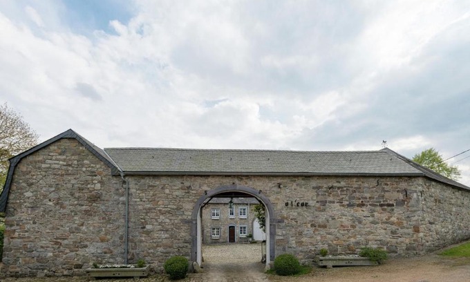 Walk Casa | Medieval farmhouse with private garden