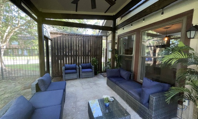 Baytown Casa | Mediterranean home close to Houston and the Ocean