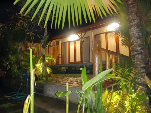 Medewi Casa | Meera house and stay