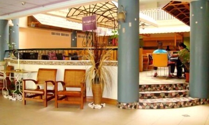 Tanjung Aru Hotel | Megah D'Aru Hotel