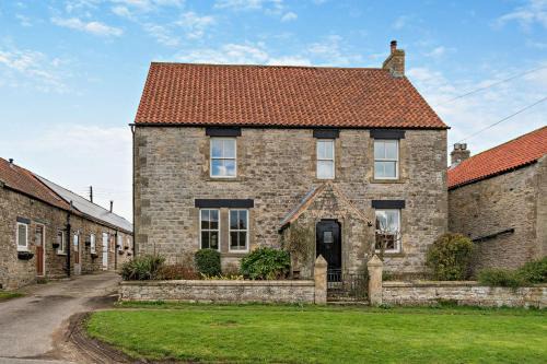 Newton-on-Rawcliffe Casa | Mel House