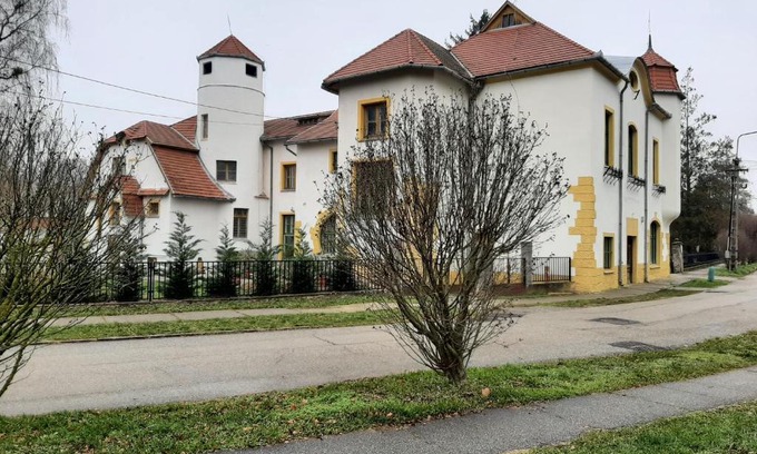 Csurgo Cama Y Desayuno | Meller-kastély Villa