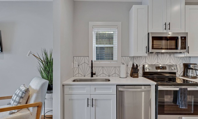 Melrose Cabaña | Melrose Mezzo - 5 Mins to Broadway - Rooftop