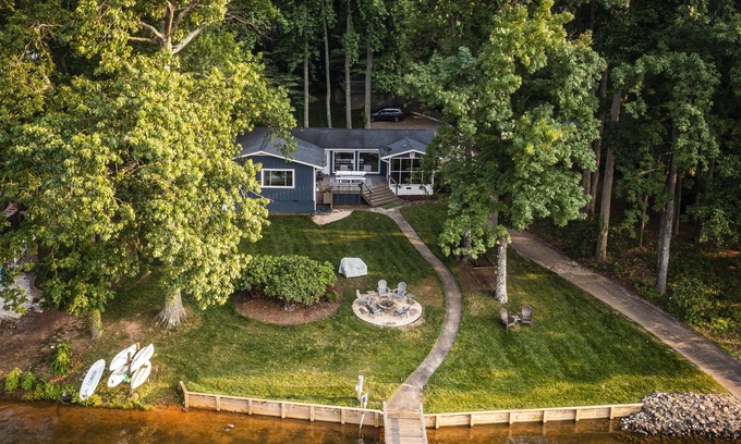 Mount Mourne Casa | Waterfront Paradise, kayaks, carrozas, hoguera y s'mores * ¡Que comiencen los recuerdos divertidos!