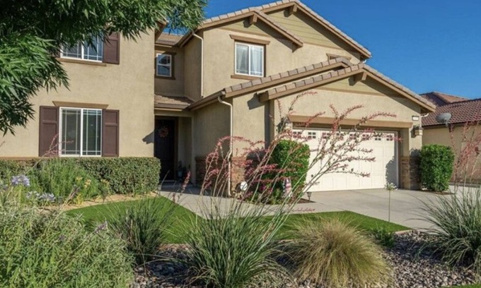 Menifee Casa | Menifee Lakes Home