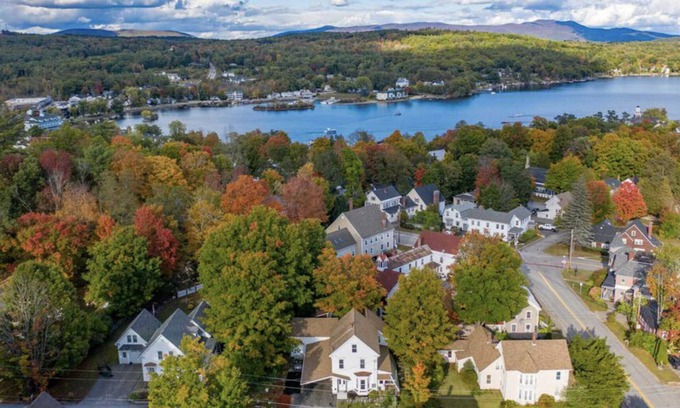 Meredith Casa | Meredith Charmer-walk to lake, town, shops, & boat launch