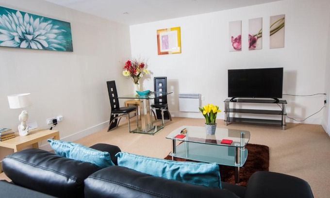 Castle Apartamento | Meridian Tower Apartment