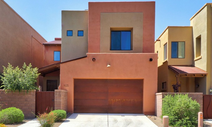 Tucson Casa | Mesquites at River Bend