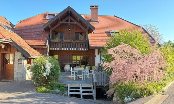 Saint-Eustache Chalet De Esquí | Meublé sur les Hauteurs du lac D'annecy, Idéal Pour les Familles
