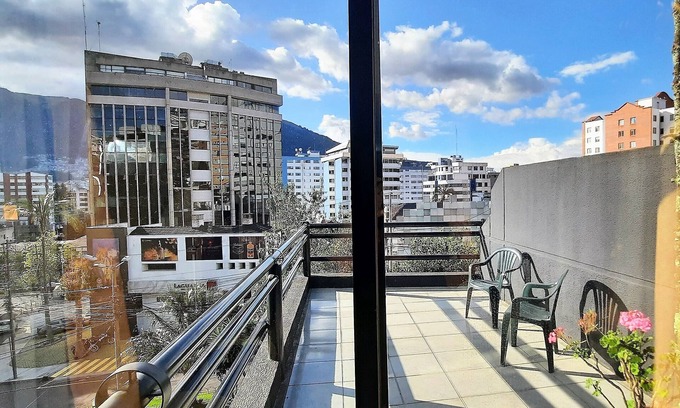 La Colina Apartamento | MH Executive Suite with terrace - 2 double beds - city view