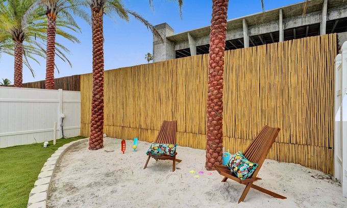 West Little River Apartamento | Miami Art Deco Style Unit With Hot Tub