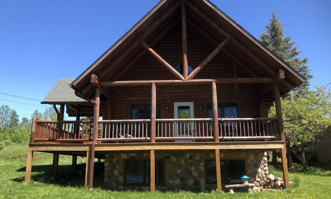 Republic Casa | Michigamme River Retreat