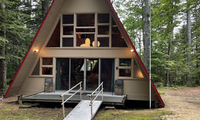 Center Harbor Casa | Encanto simple en Big Squam Lake.