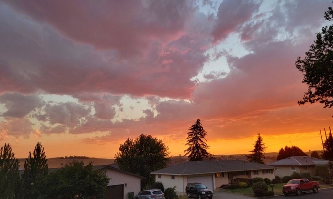 Colfax Casa | Mid-century Modern Home on the Hill - Stunning Sunsets
