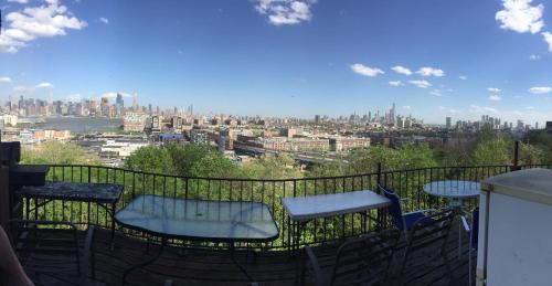 Union City Apartamento | Mid-Town View 4 BR Near NYC