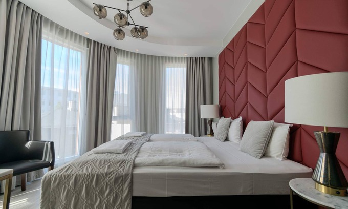 Downtown Hotel | Midtown Hotel - Standard Double or Twin Room