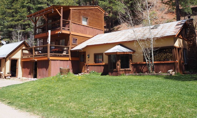 Dolores Casa | El escondite de la montaña de Mike
