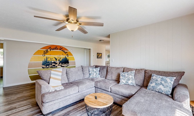 Mills River Casa | Mills River Brew House | House in Mills River with mountain views