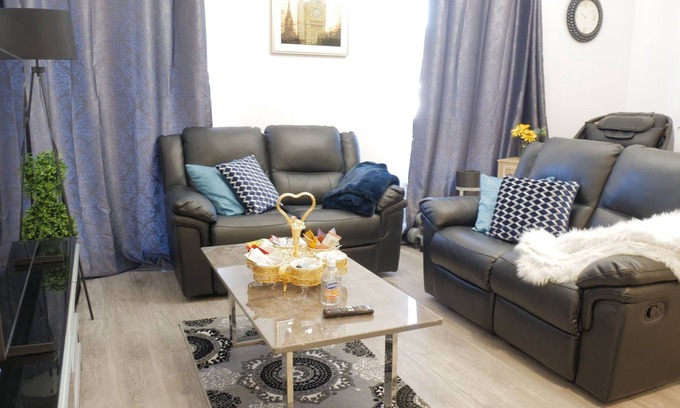 Fenny Stratford Apartamento | Milton Keynes Luxury Massage Apartment