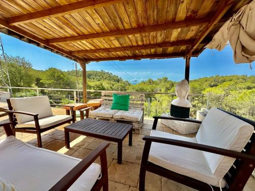Canyelles Casa | Mima house with a view and Pool by HLCLUB Agency
