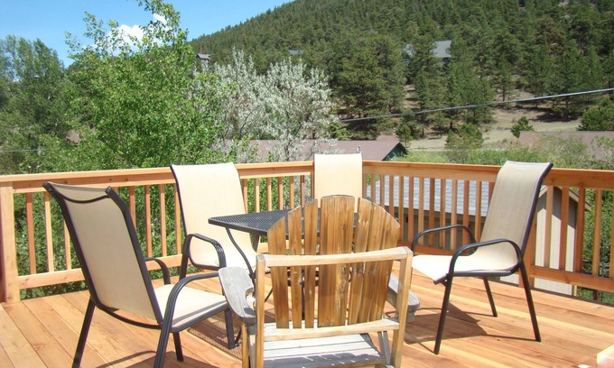 Carriage Hills Casa | Bellamente amueblado, vistas a la montaña, 5 Hab / 3BA,