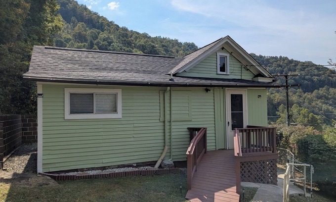 Hemphill Casa | MinCo Properties WV, Carswell Hollow Overlook