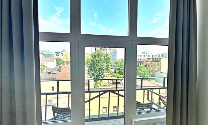 Liberty Avenue Apartamento | Mini Loft 1 BD Apt by Hostlovers