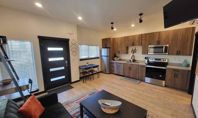 New Tacoma Apartamento | Mini modern lifestyle