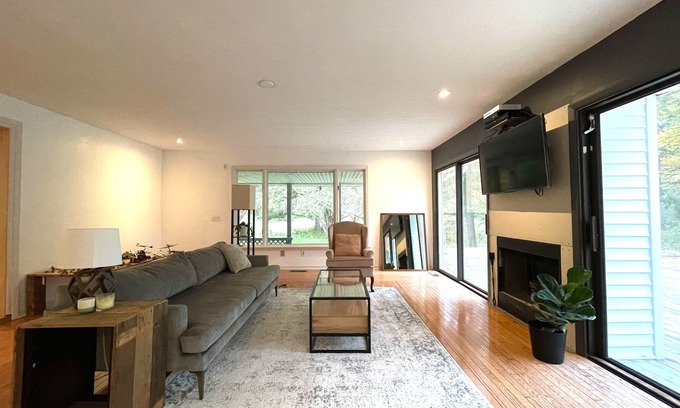 Peninsula Casa | Casa minimalista en el Parque Nacional Cuyahoga Valley