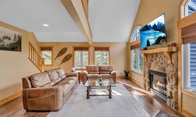 Great Valley Casa | Minutes to Ellicottville ~ Mountain Ski Chalet ~ Virtual Tour Included!