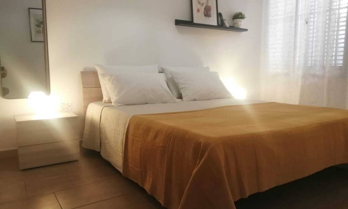 Adelfia Casa | MiRá abode. Comfortable comfortable and relaxing vacation tourist accommodation.