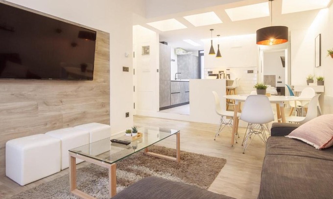 San Francisco Apartamento | Mirasol Vivienda Turística en Bilbao La Vieja