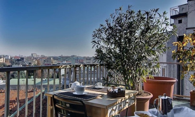 Tre Torri Cama Y Desayuno | Mita Milano Rooms with Terrace