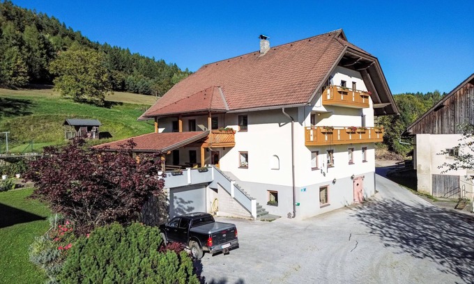 Ludmannsdorf Apartamento | Mittagskogel by Interhome