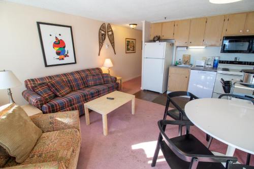 Snowshoe Apartamento | ML315 Budget Friendly Next To Slopes No Frills AFFORDABLE