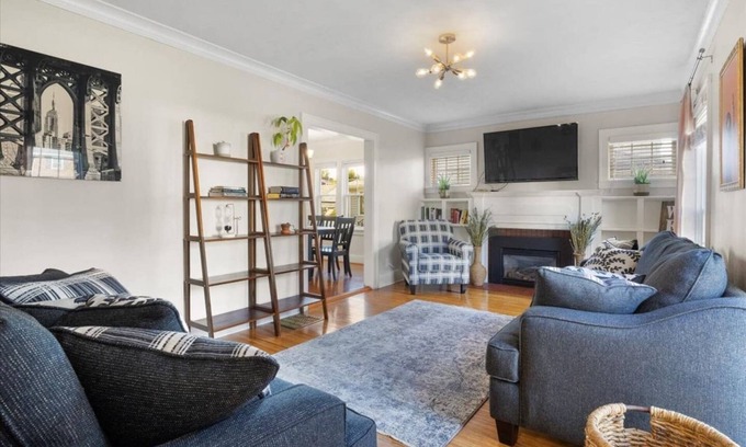 West Irondequoit Casa | MM Properties: West Irondequoit Gem