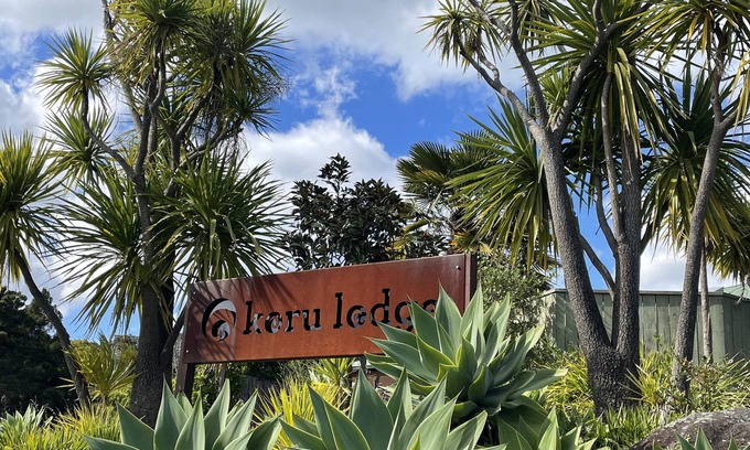 Raglan Apartamento | Moana Apartment with Bush Views and near Surf
