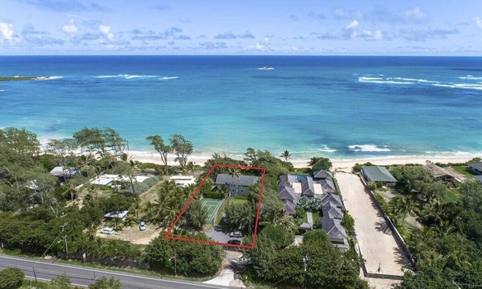 Kahuku Casa | Moani Kai: recientemente renovado, playa semiprivada, cerrada, ba��era de hidromasaje, cancha deportiva, patio grande