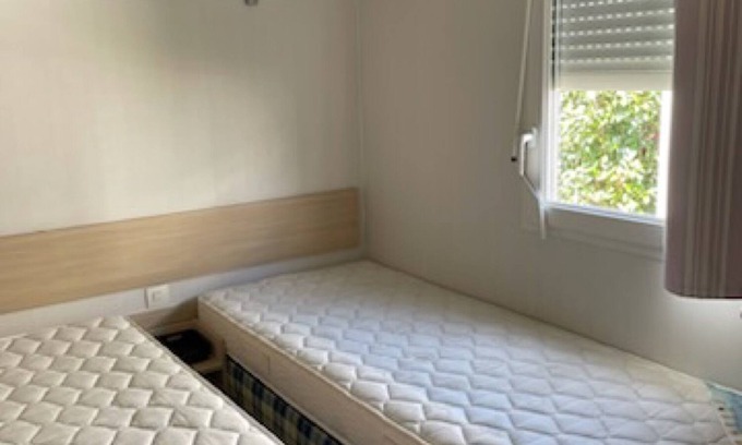 Les Moutiers-en-Retz Alquiler De RV | Mobil-home 'Mobil-home Kapa - Proche Mer' con piscina compartida, terraza privada y jardín privado