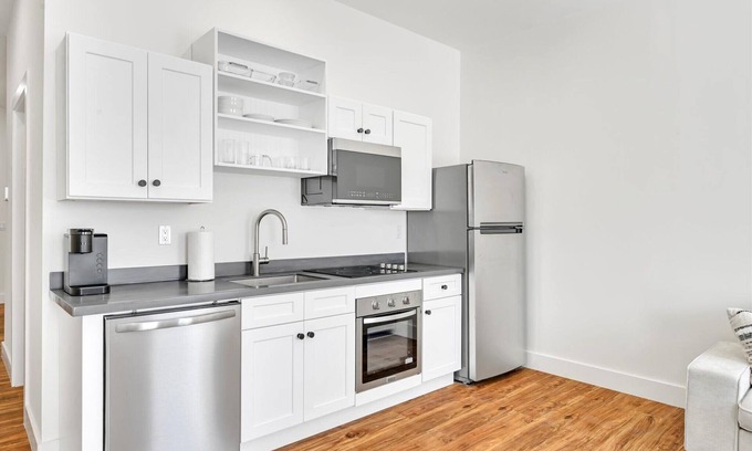 Elizabethtown Apartamento | Modern 1-Bedroom Apartment – Perfect for Corporate & Student Stays