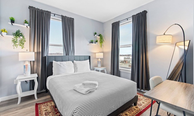 Everett Apartamento | Modern 1BR Near Encore Boston 1805