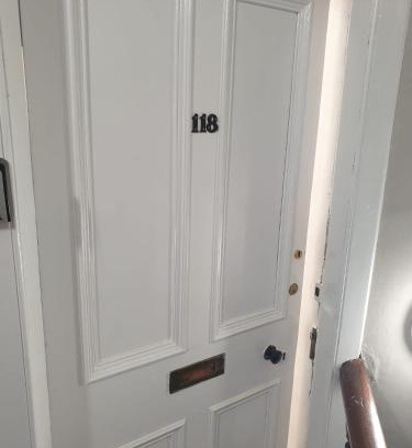 Dumfries Apartamento | Modern 2-Bedroom Flat Near Park & River