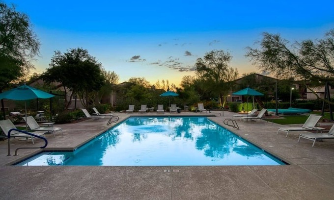 McDowell Mountain Apartments Apartamento | Modern 2-BR Condo near Kierland