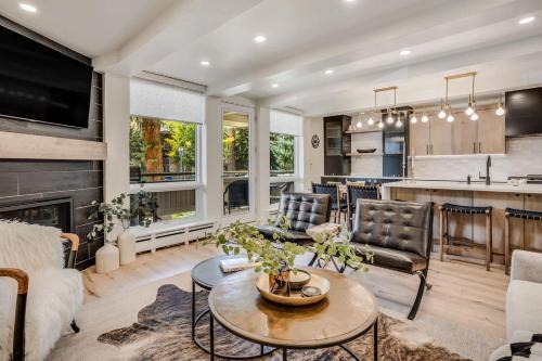 Aspen Apartamento | Modern 2 BR in Aspen Core Walk Everywhere