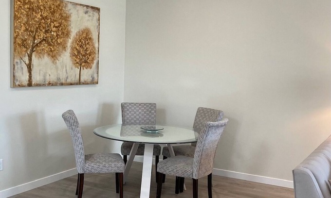 Central Okanagan Casa | Modern 3 bedroom rancher style home