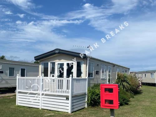 Selsey Casa | Modern 3 bed; West Sands @ Seal Bay Resort