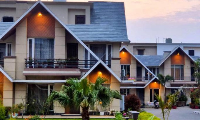 Jalandhar Villa | Modern 3-bedroom luxury villa in nature's lap