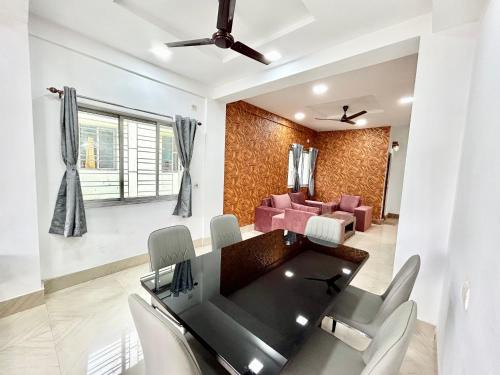 Kolkata Apartamento | Modern 3BHK Apt for Big Groups & Family on EM Bypass